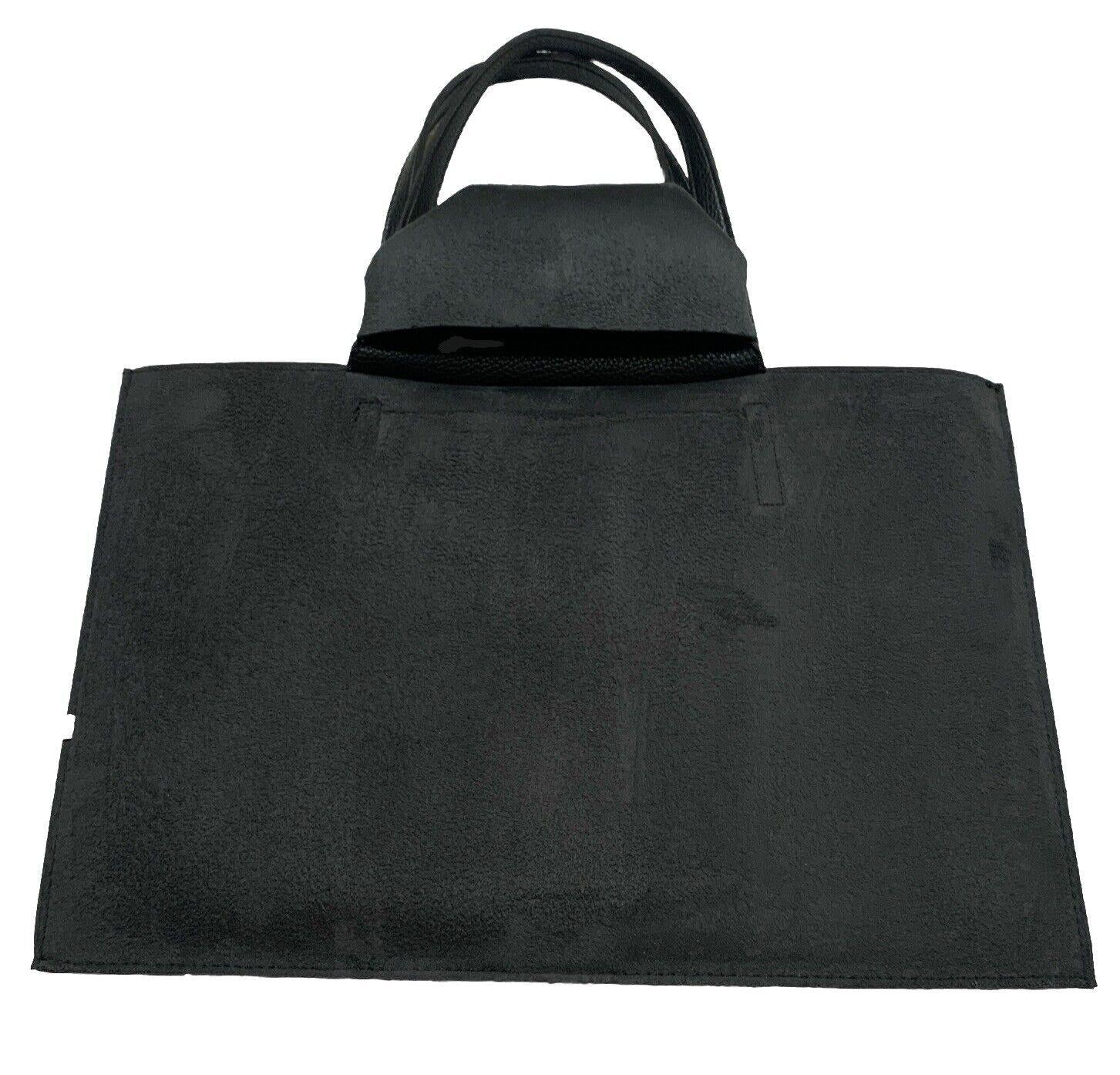 Bolso tote de piel vegana suave con diseño granulado de rayas grises y negras para mujer de Vince Camuto