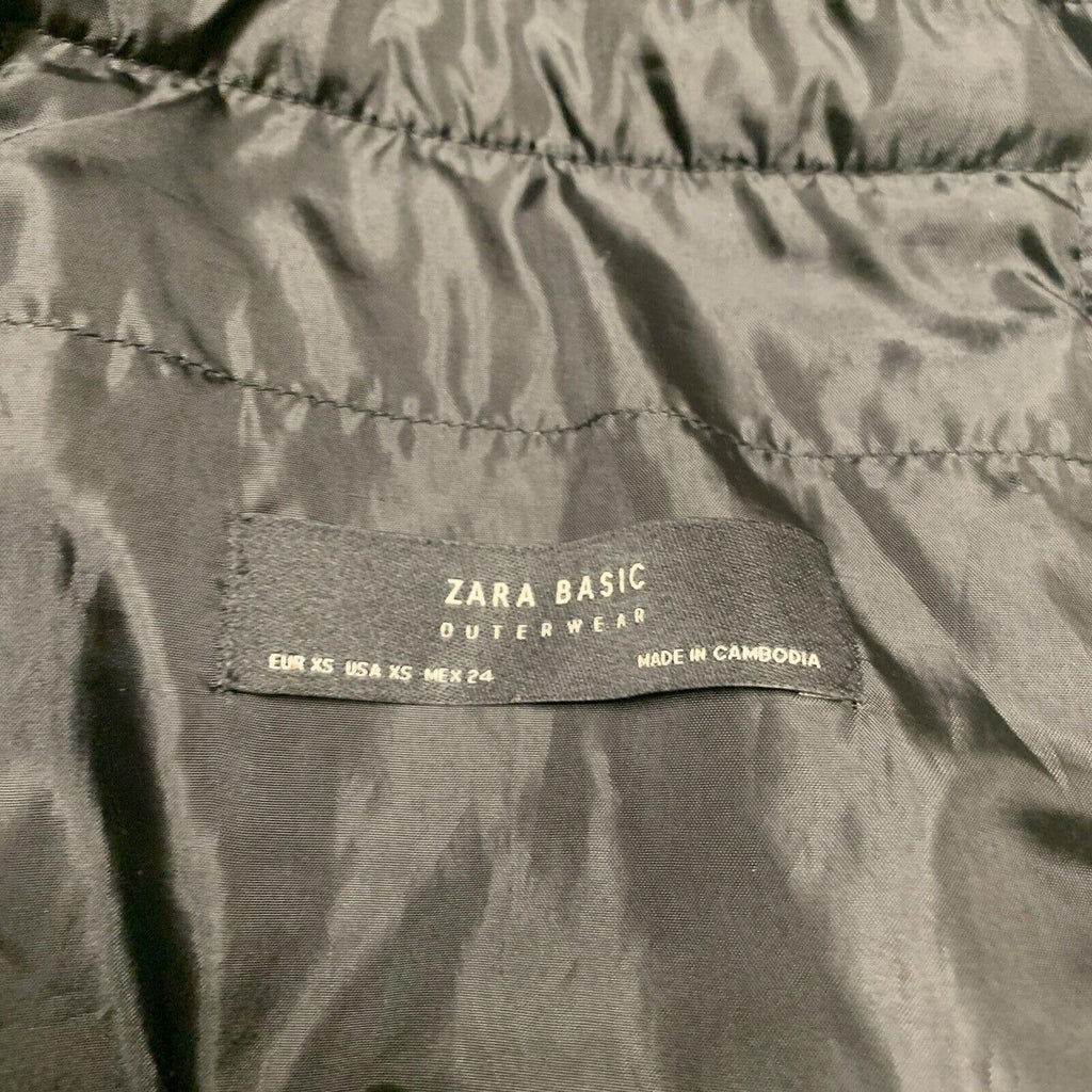 Chaqueta acolchada larga con capucha, ligera y plegable, negra, talla extragrande, para mujer de Zara Basic