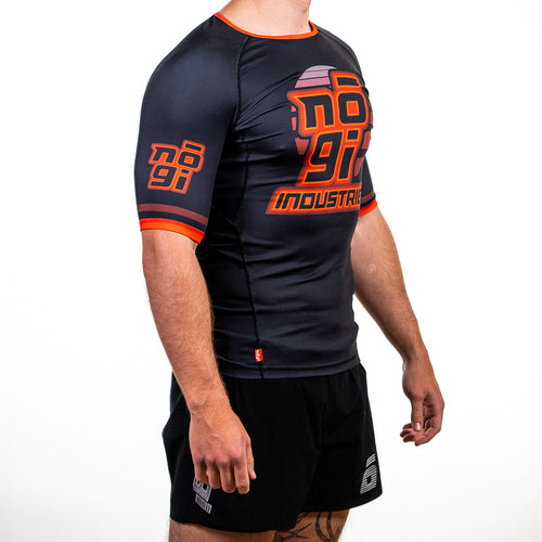 Camiseta de manga corta '7Four Rank negra
