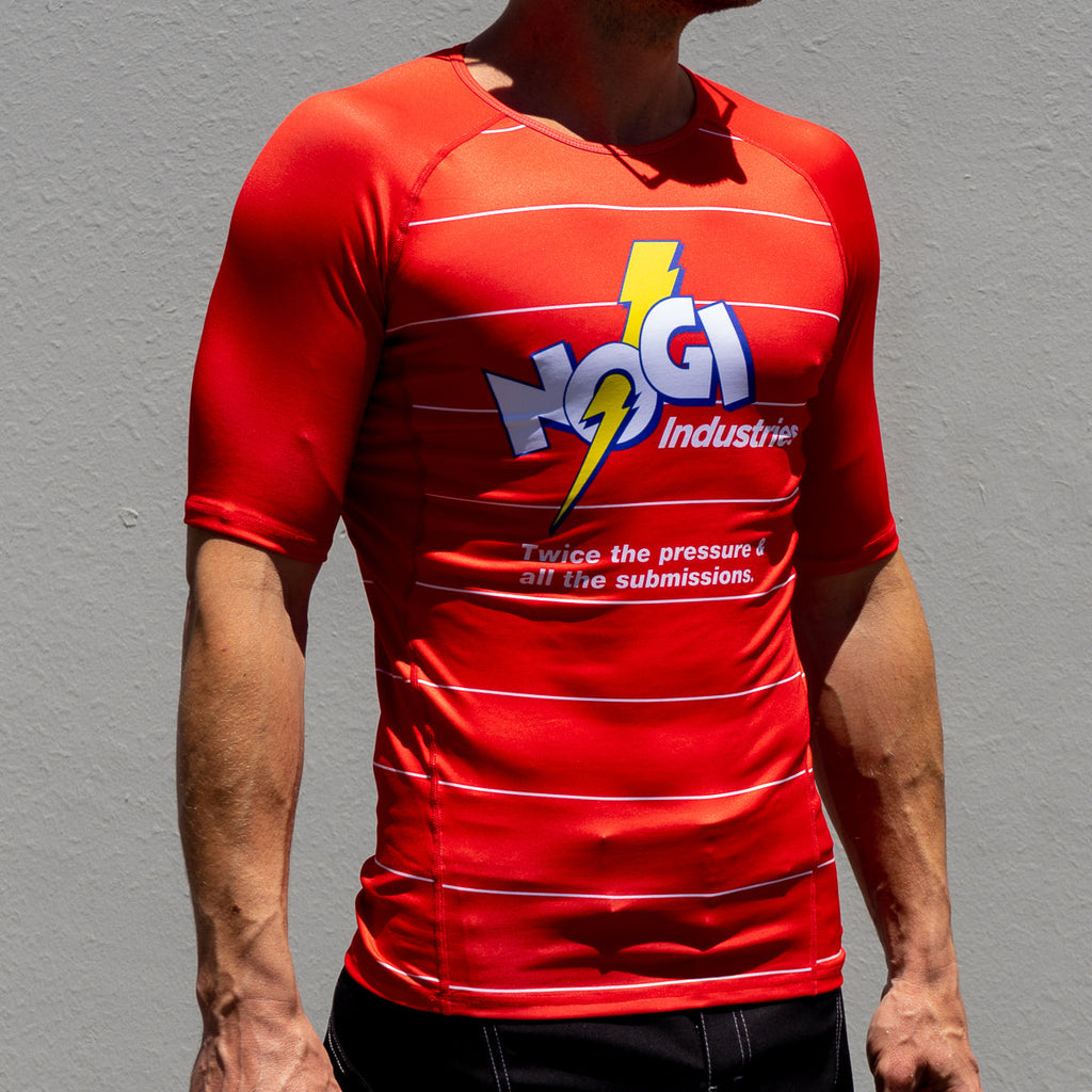 Camiseta Energy Rash Guard de Nogi Industries, manga corta, color rojo