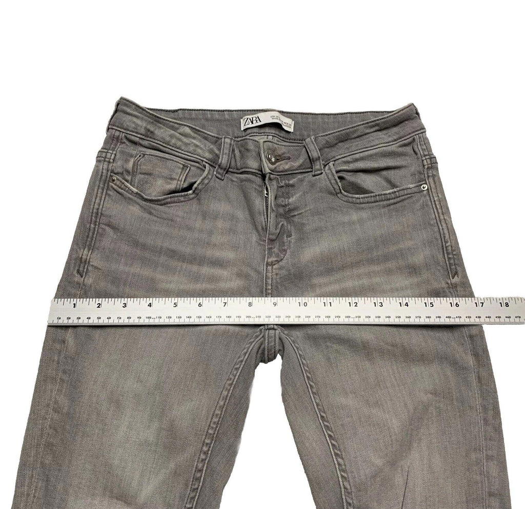Vaqueros desgastados ajustados de lavado claro gris talla 6 para mujer de Zara