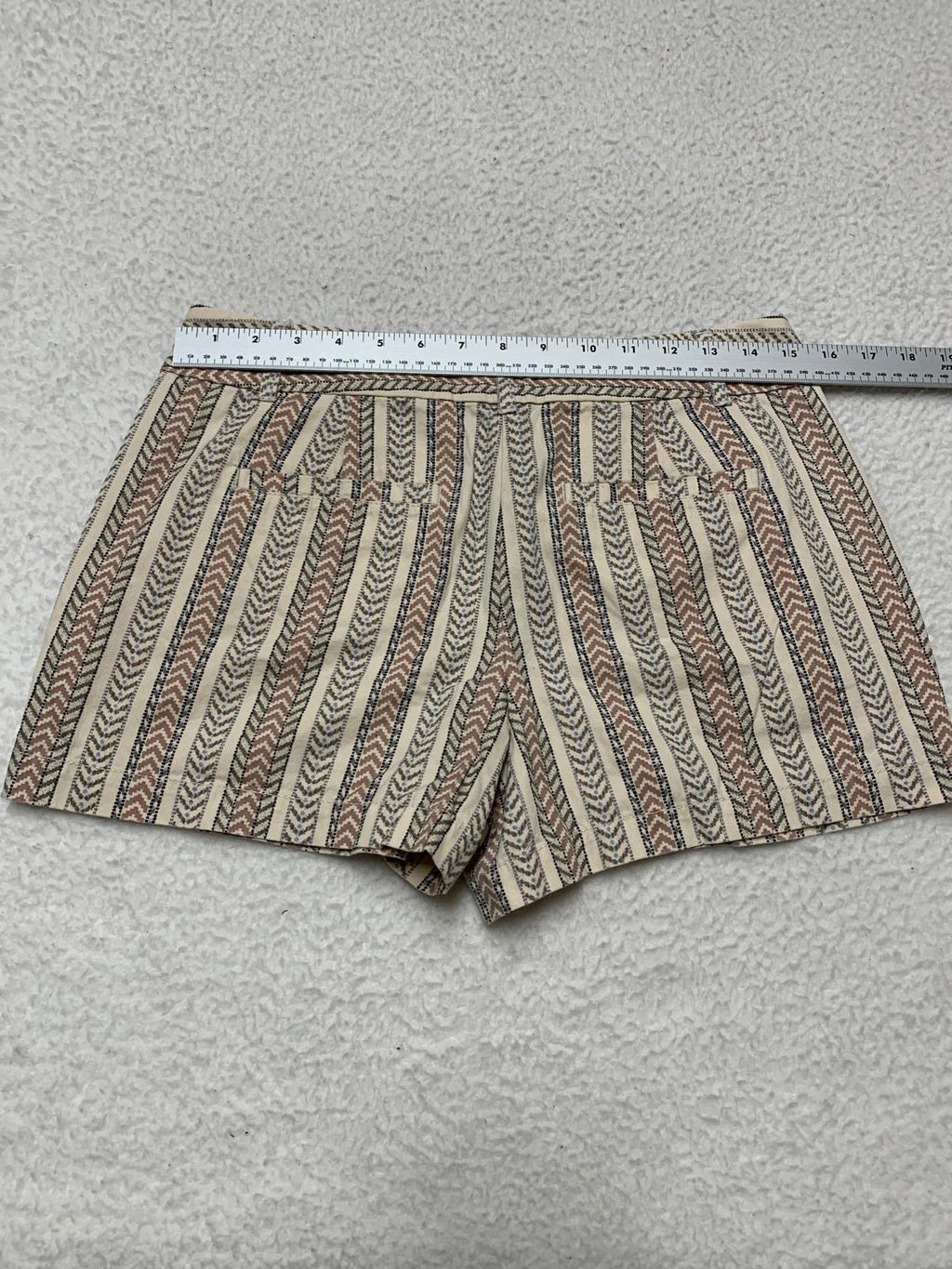 Pantalones cortos LOFT de rayas verticales beige neutro para mujer, talla 2, talla 30,5, India