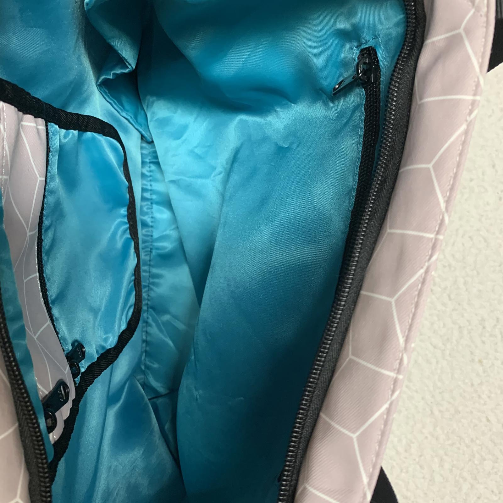 Bolso tote utilitario de hombro para mujer Esván con estampado floral lila