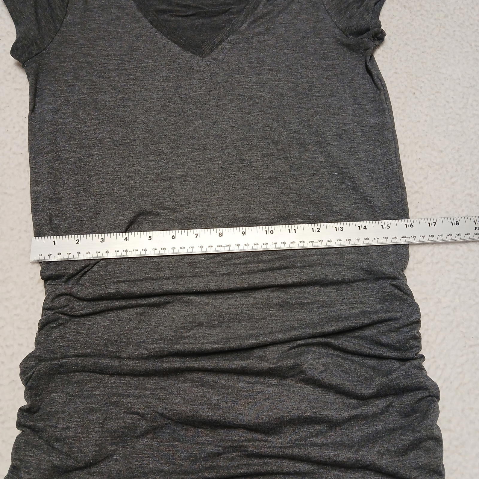 Vestido ajustado fruncido con mangas cortas para mujer, talla pequeña, gris, cuello en V