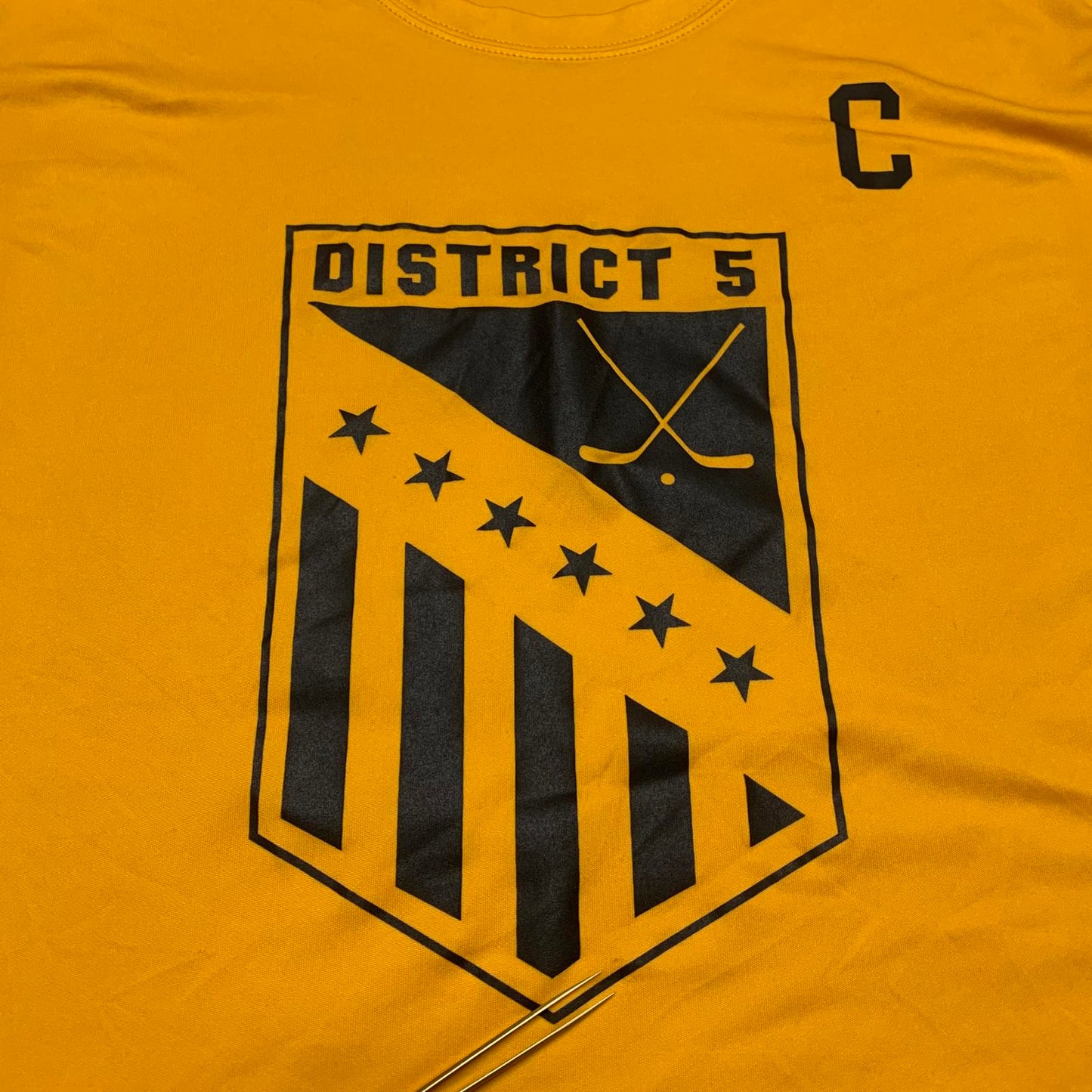 Port & Company Mens Size Large Yellow District 5 Hockey Captain's Tee Shirt