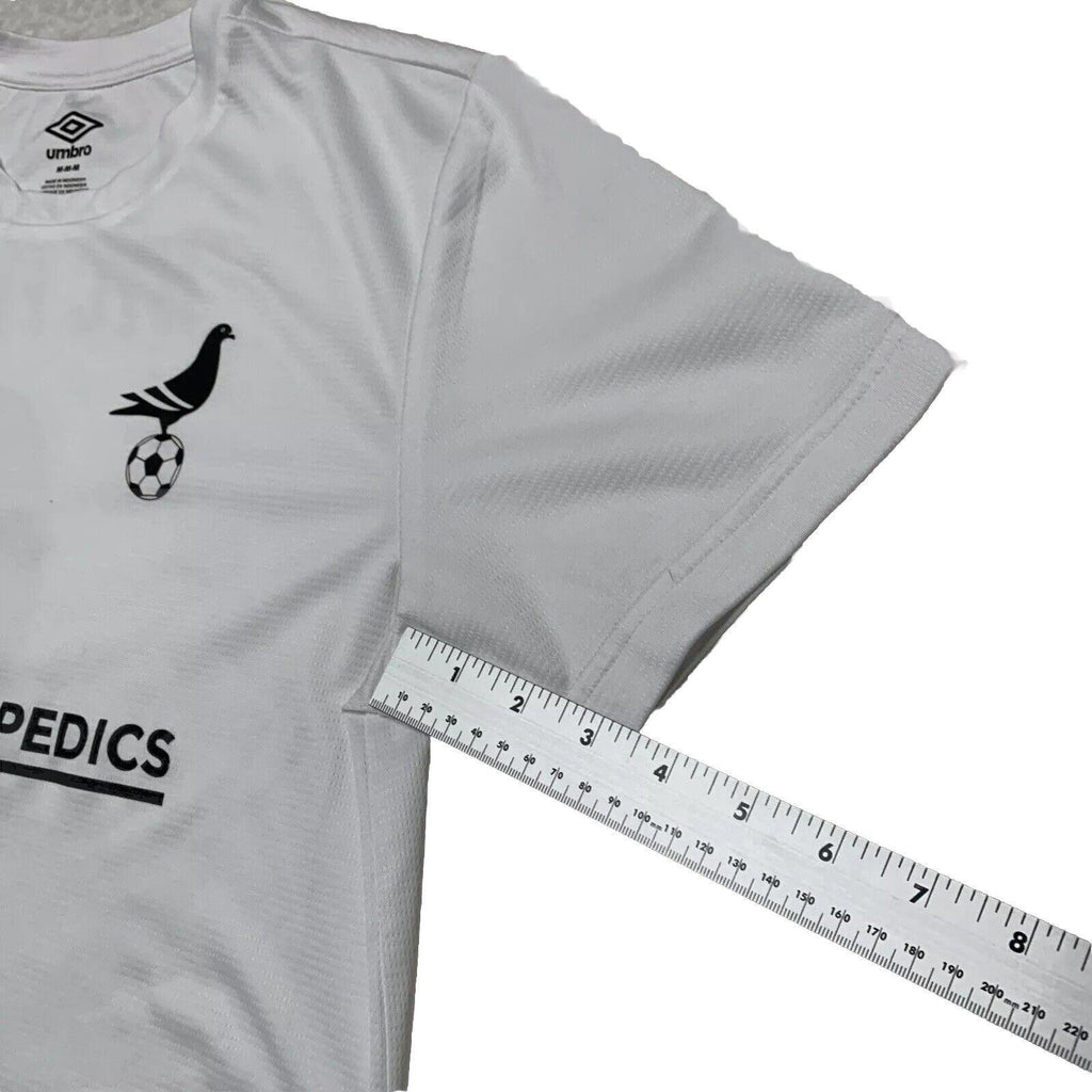 Camiseta de fútbol Umbro NYC Footy para hombre, talla mediana, color blanco, poliéster, ropa deportiva