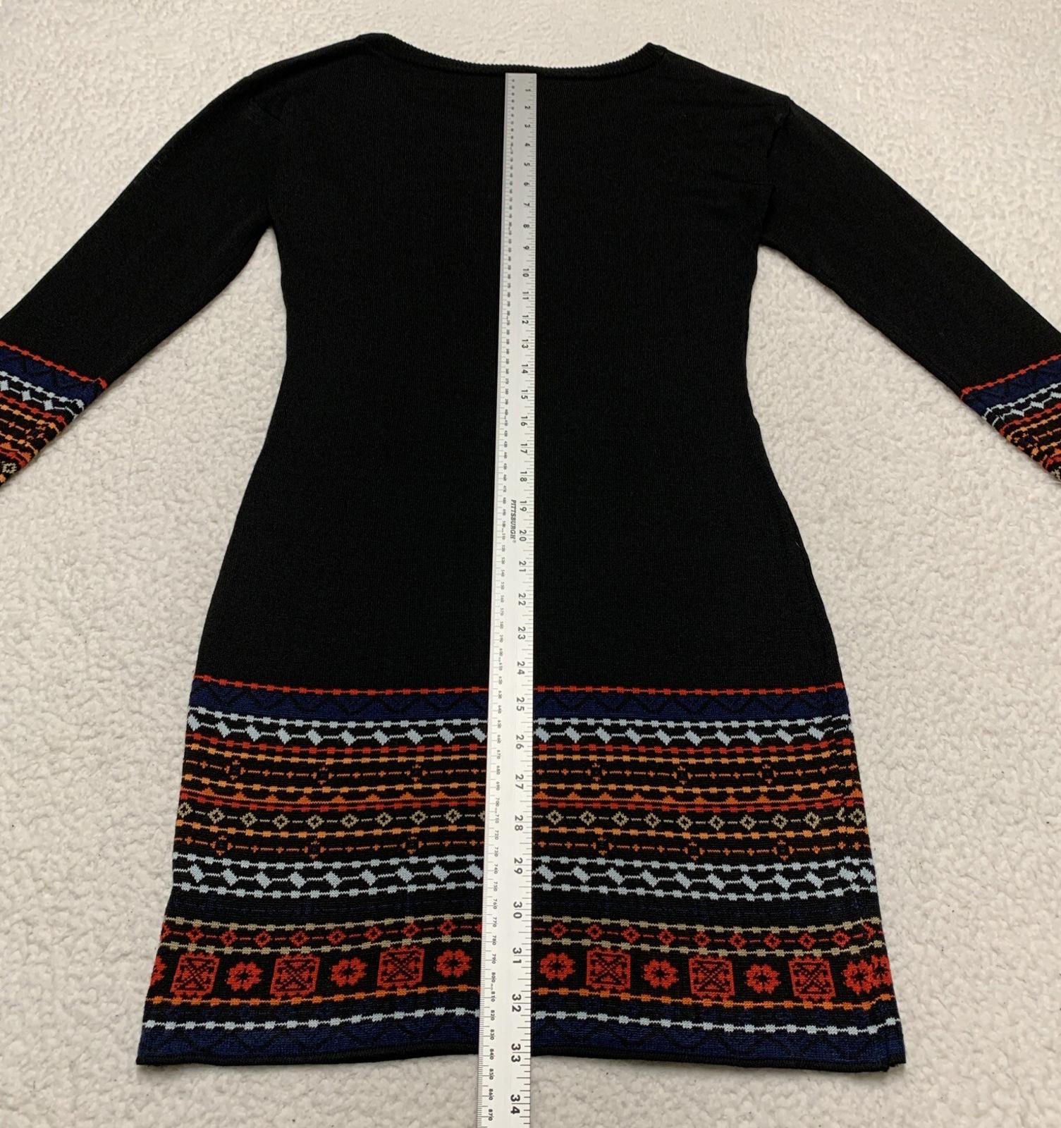 Vestido midi ajustado de punto negro pequeño de POOF Junior con ajuste elástico