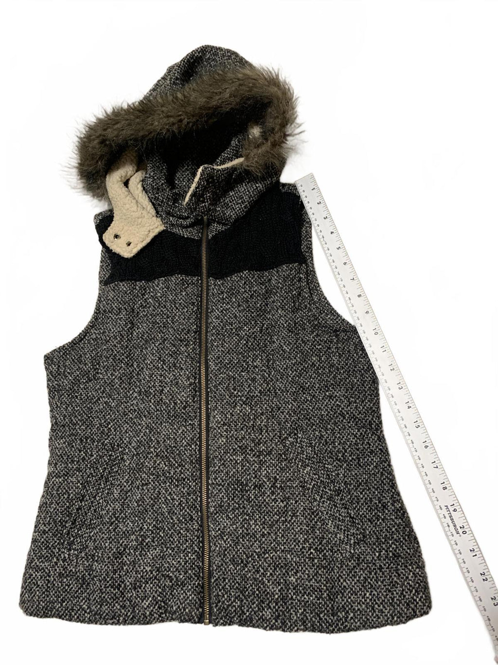 Chaleco de piel sintética Y2K Supply Co. para mujer, talla L, negro moteado, con capucha y cremallera