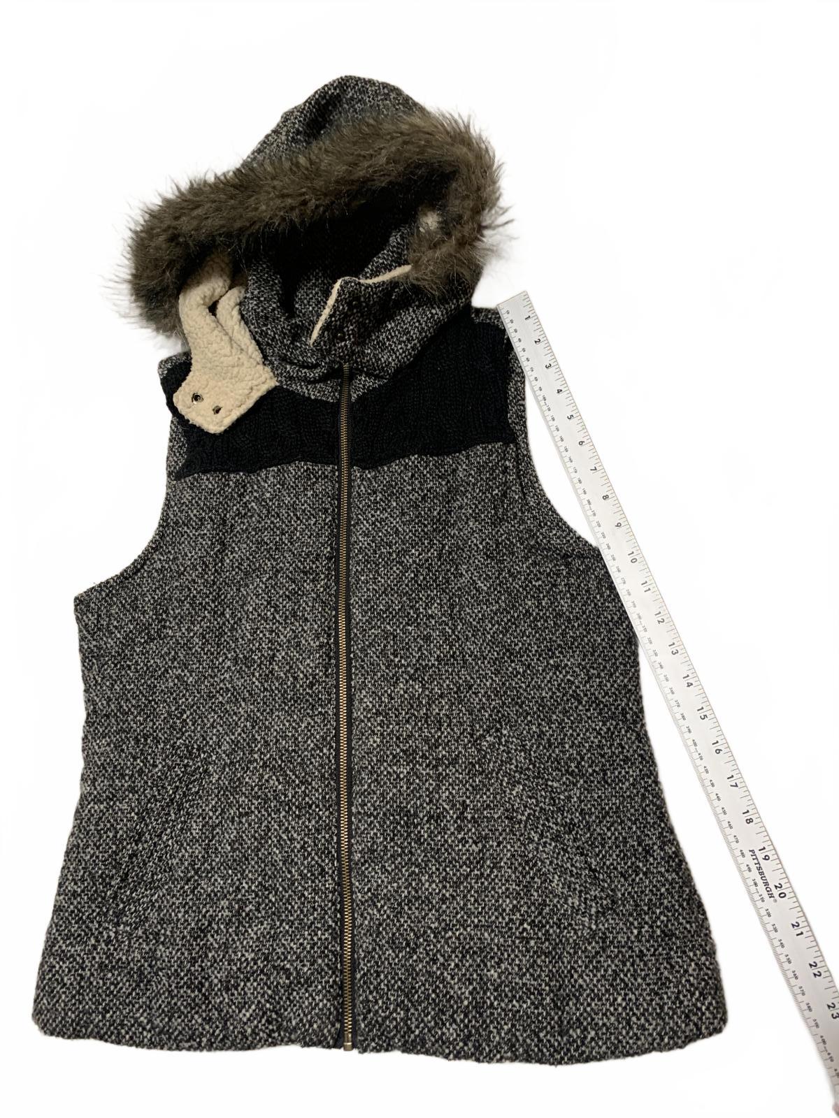 Chaleco de piel sintética Y2K Supply Co. para mujer, talla L, negro moteado, con capucha y cremallera