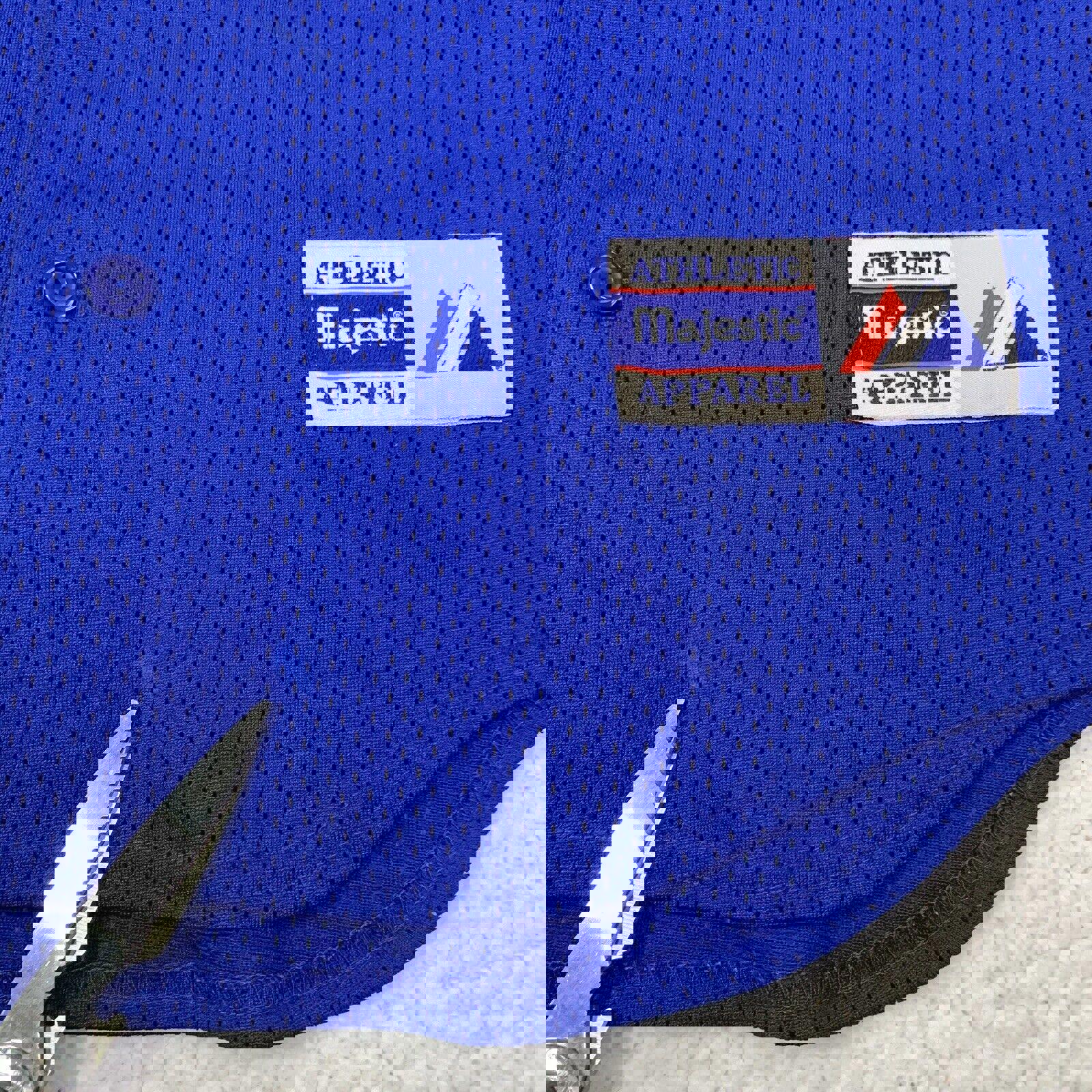 Camiseta deportiva Majestic Athletics para niños, talla pequeña