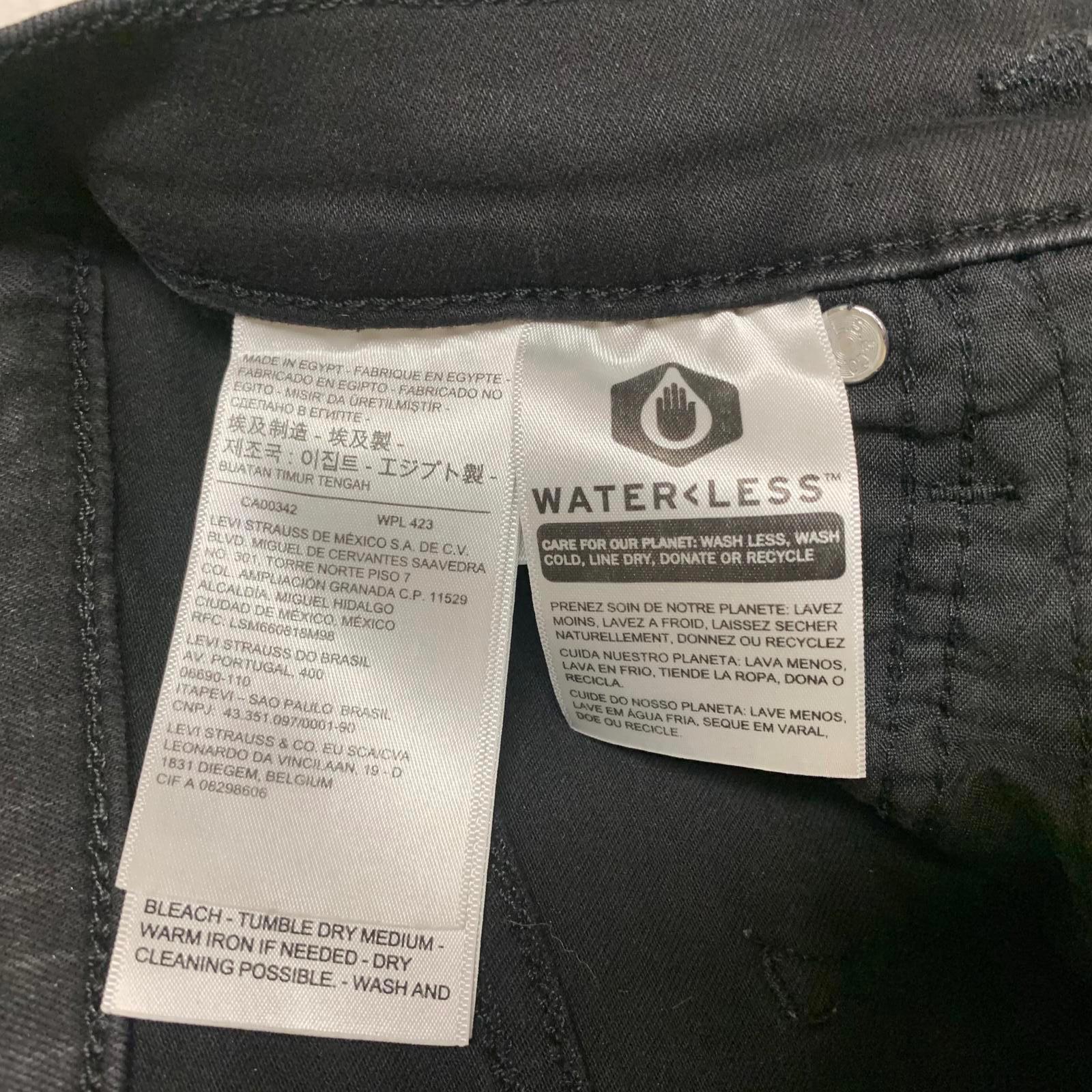 Levi's 724 - Vaqueros negros de tiro alto y corte recto para mujer, talla 24, 23,5 x 24 L