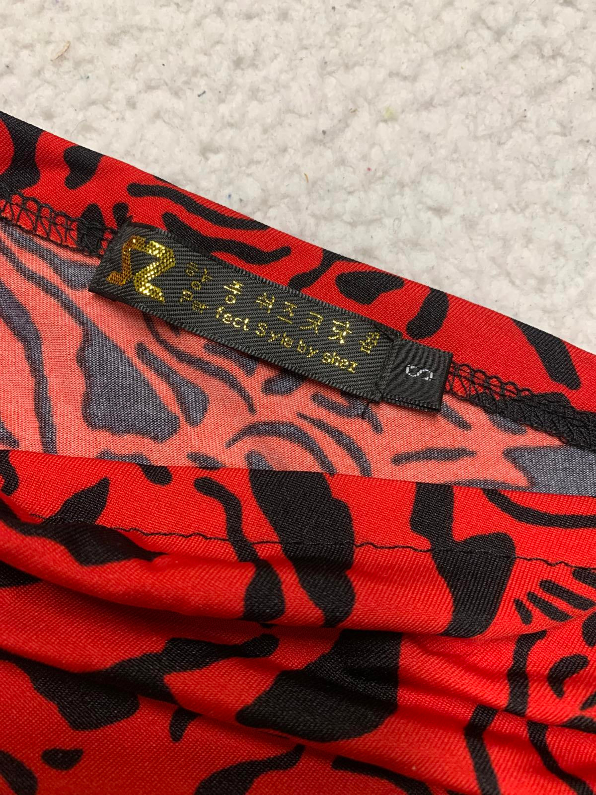 Vestido con estampado de rosas rojas y negras, talla pequeña, estilo perfecto de Shez para mujer