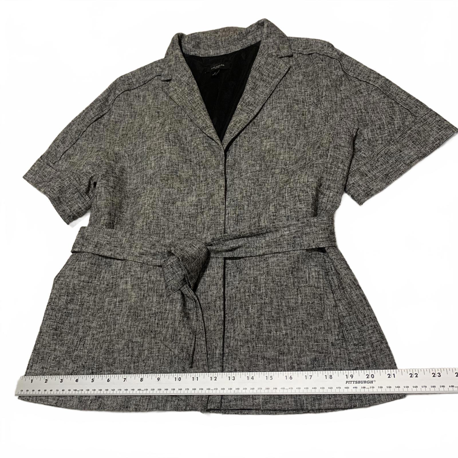 Blazer gris de manga corta con cinturón para mujer de Ann Taylor, talla 12