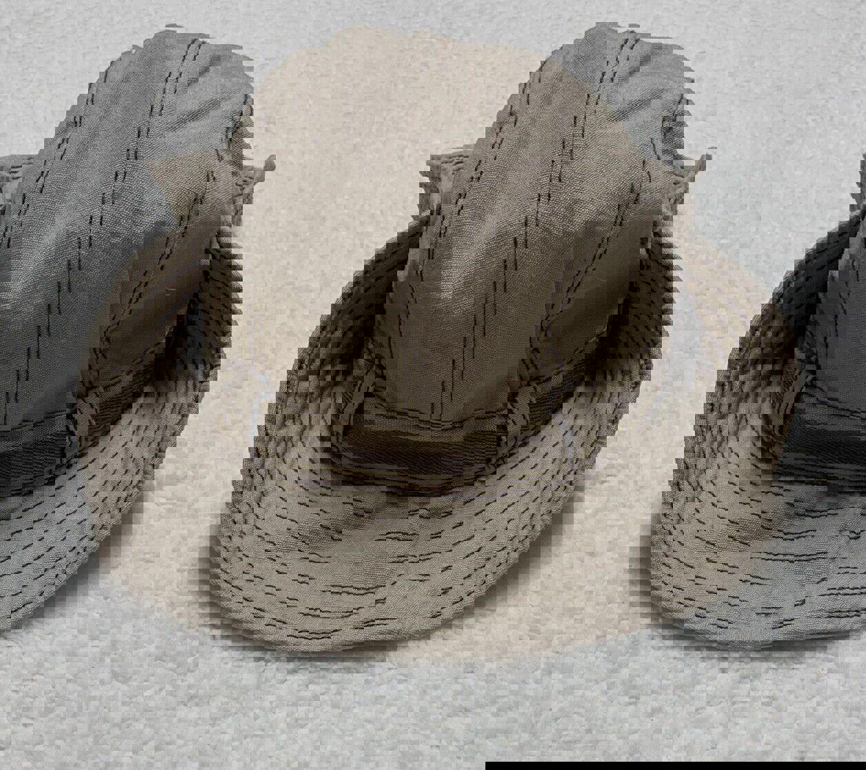 Gorra de pescador Old Navy con laterales a presión y diseño de cubo Explorer para niños, talla M, color beige