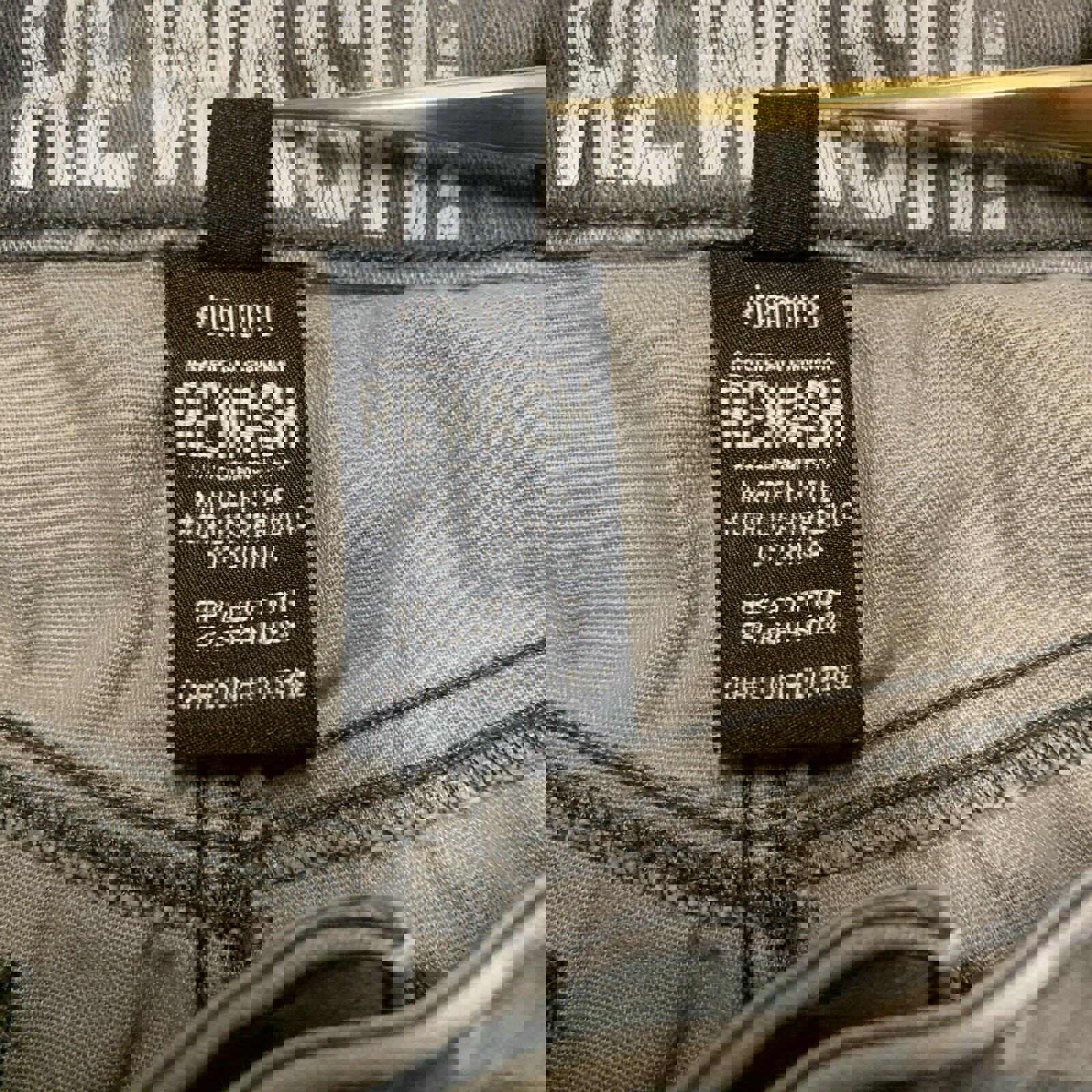 Pantalones rectos con estampado de camuflaje verde oliva para niños de la marca Rewash, talla 7/28