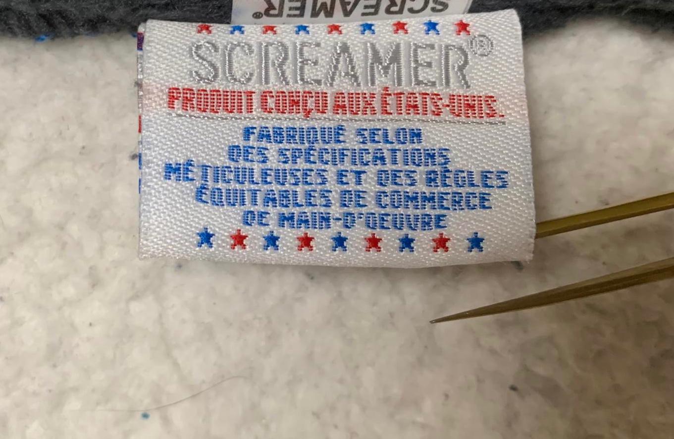 Pasamontañas de forro polar con diseño de tiburón bebé gris oscuro OSFM para niños de Screamer Ornamentation