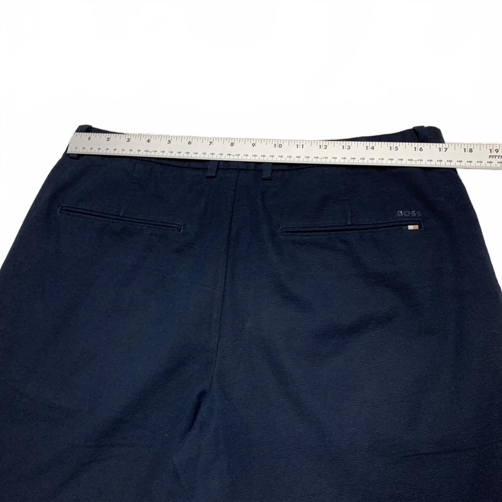 Pantalones cortos casuales azul marino Hugo Boss para hombre, talla 34R, W34