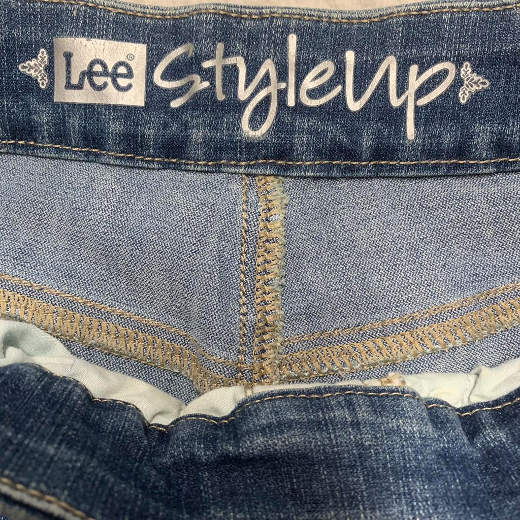 Vaqueros capri de mezclilla azul mediano Lee para mujer, talla 8, con bordado floral, 30 x 16