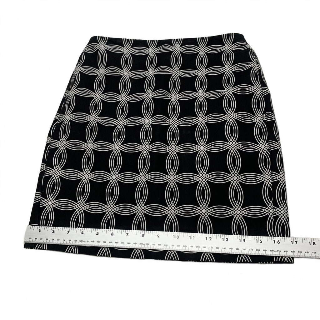 Minifalda Banana Republic con estampado geométrico en blanco y negro para mujer, talla 0, W26