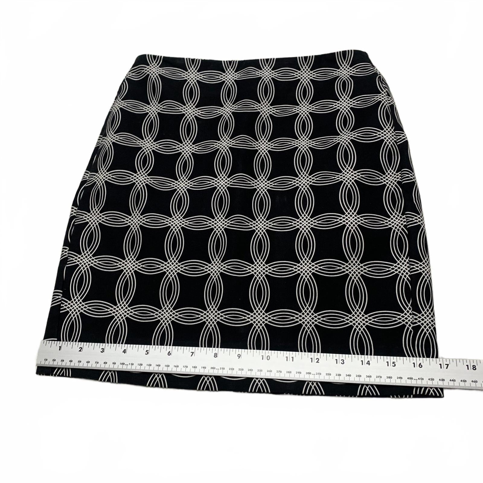 Minifalda Banana Republic con estampado geométrico en blanco y negro para mujer, talla 0, W26