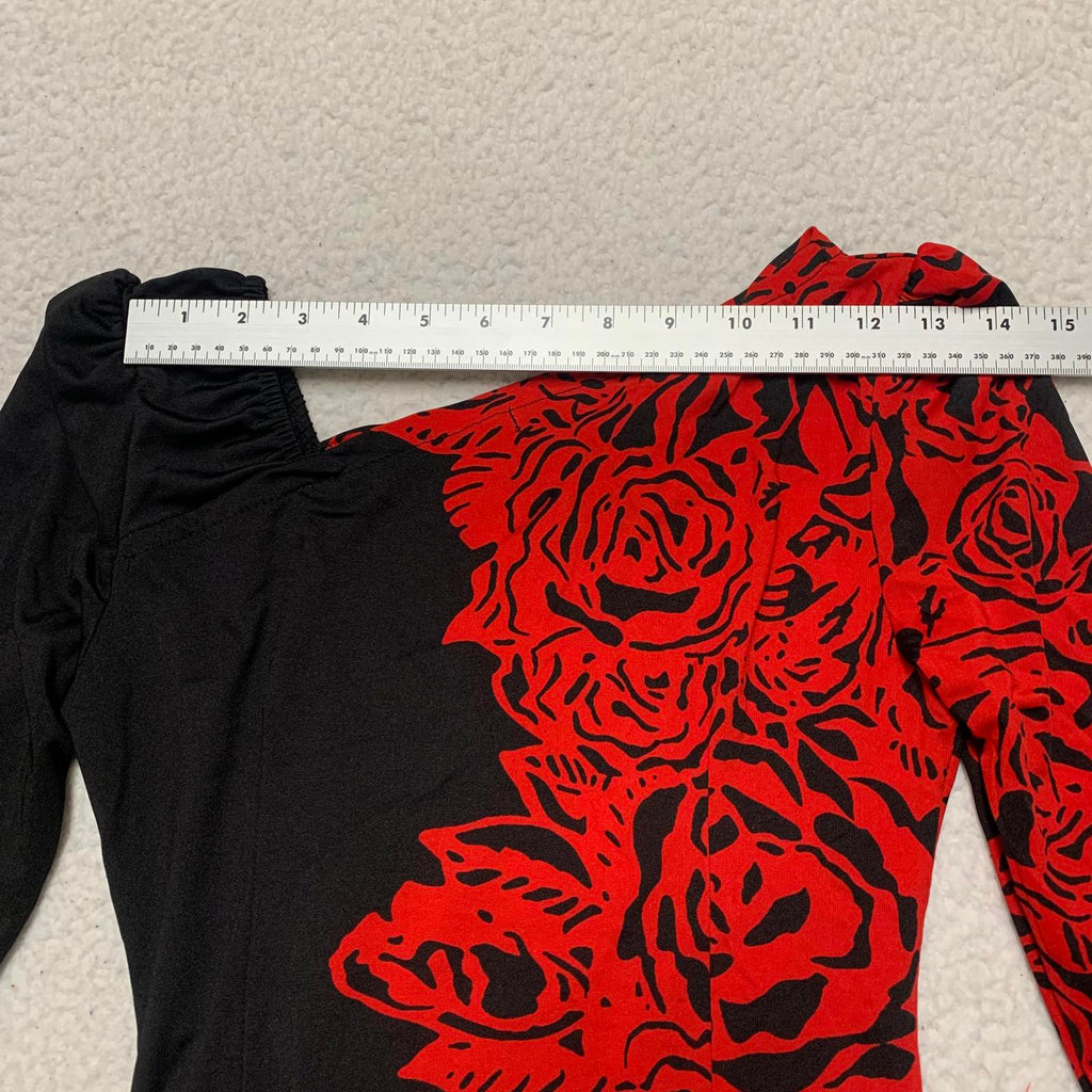 Vestido con estampado de rosas rojas y negras, talla pequeña, estilo perfecto de Shez para mujer