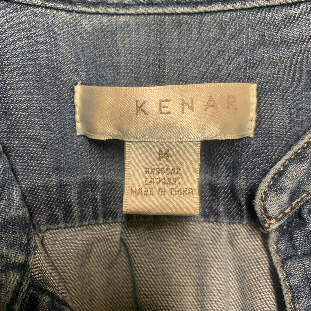 Camisa informal con botones de mezclilla suave azul claro medio para mujer de Kenar