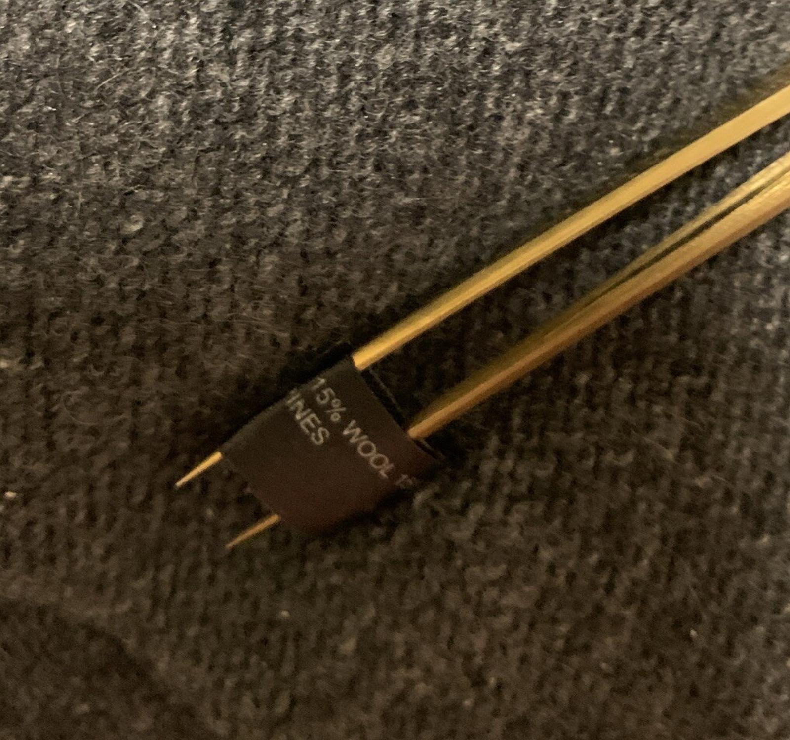 Bufanda de tubo infinita de lana de cachemira con pedrería, color gris, talla única, para mujer de Neiman Marcus