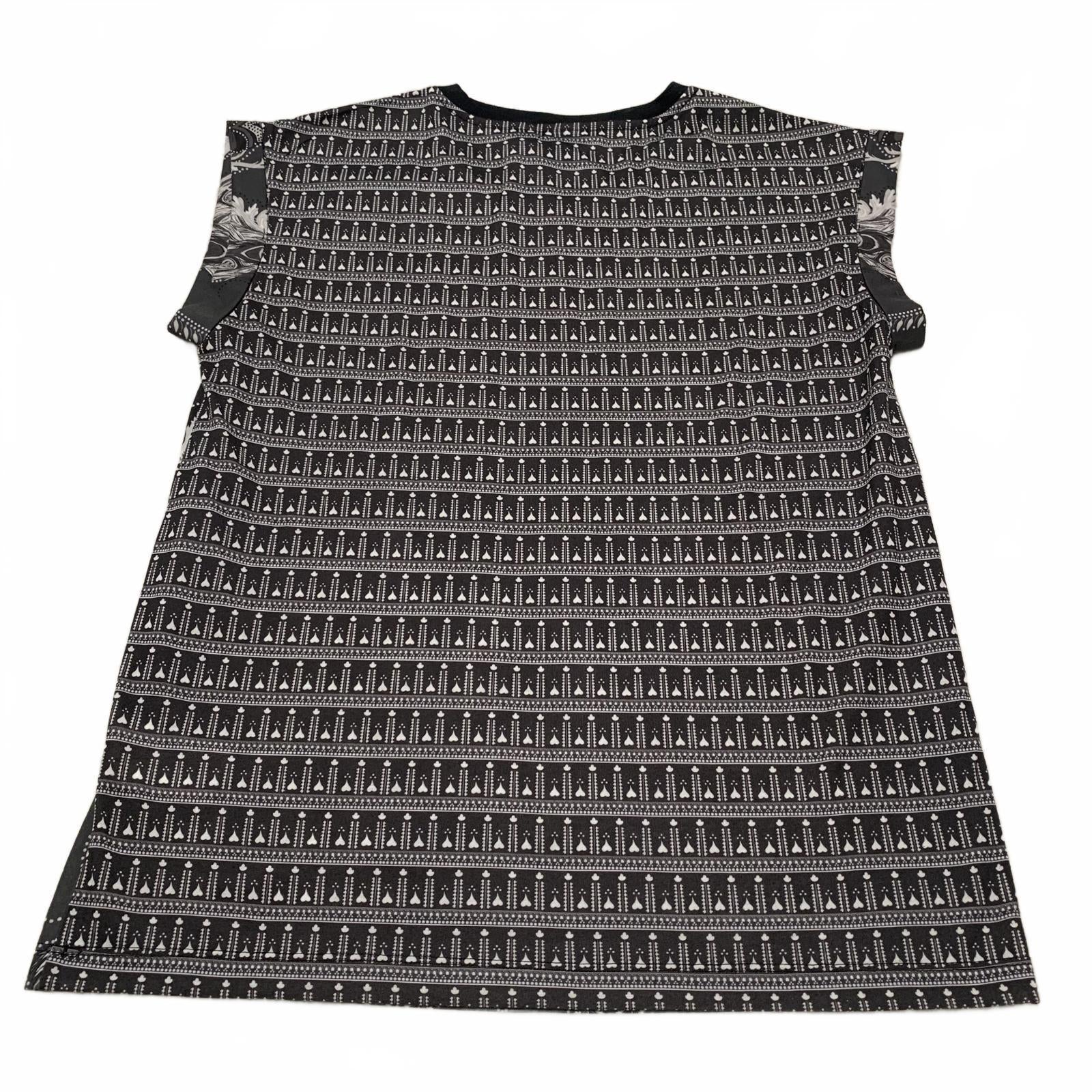 Camiseta negra Adidas talla S con diseño de logotipo gráfico de plumas de cachemira