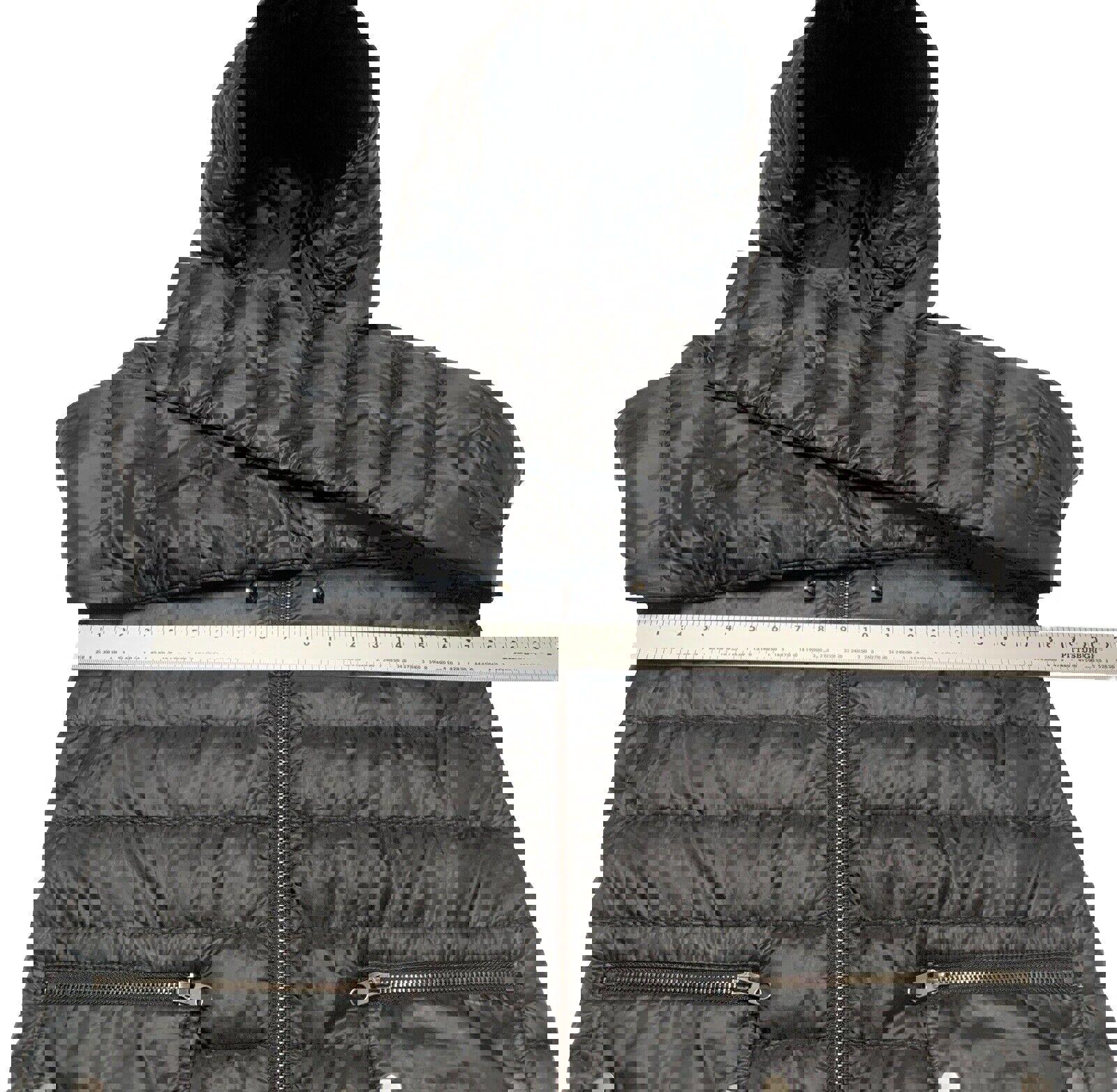 Chaqueta acolchada larga con capucha, ligera y plegable, negra, talla extragrande, para mujer de Zara Basic