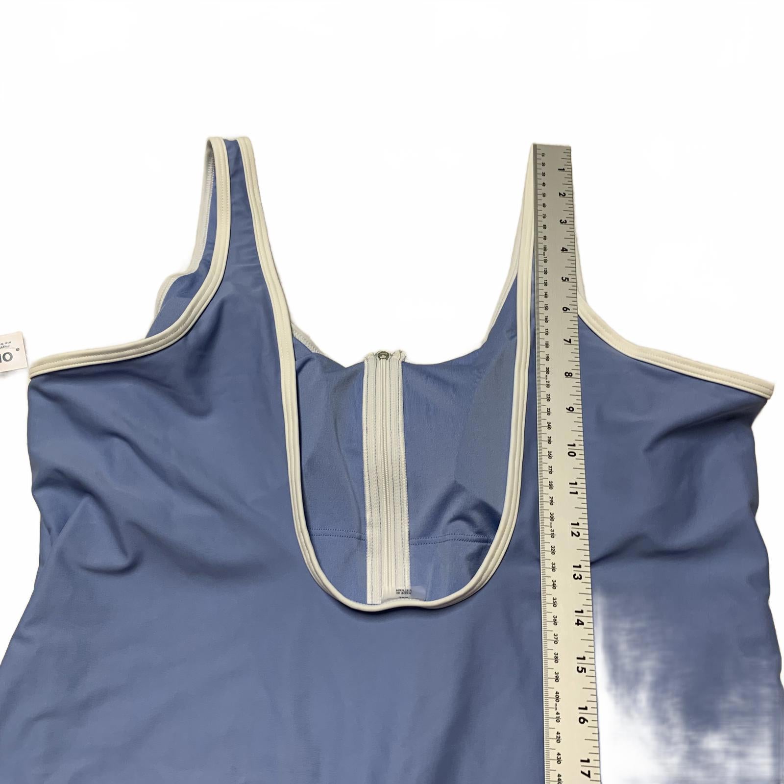 Traje de baño de una pieza azul XXL para mujer de Old Navy con cremallera frontal