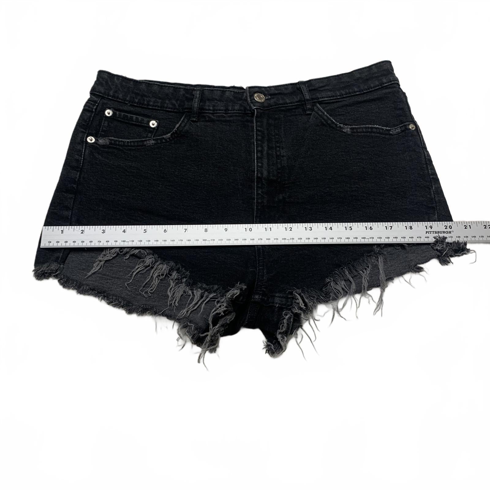 Shorts vaqueros desgastados negros de tiro alto para mujer de Zara, talla 12, estilo festival grunge