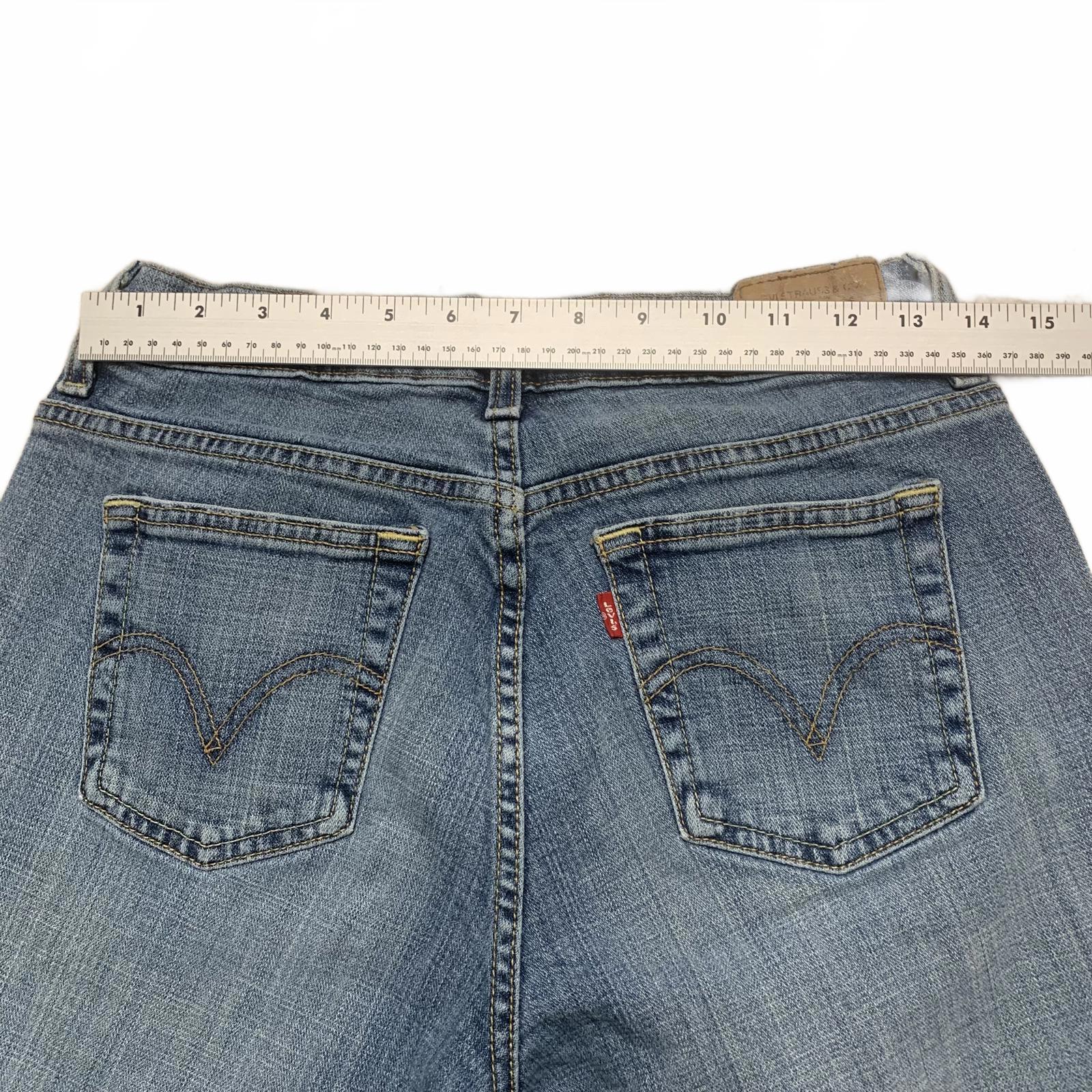 Jeans Levi's 515 Boot Cut para mujer, talla 6 L, corte de dobladillo, 25 pulgadas, azul, ancho 28 x 25 pulgadas (tamaño real)