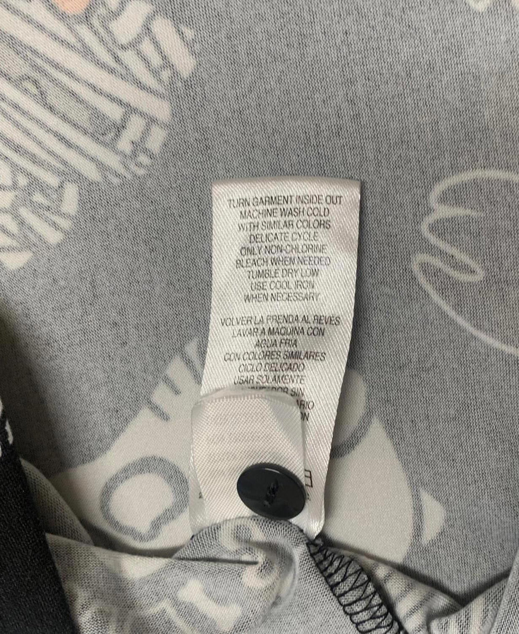 Camisa de manga corta de Hello Kitty para mujer, color negro, talla pequeña, para Halloween