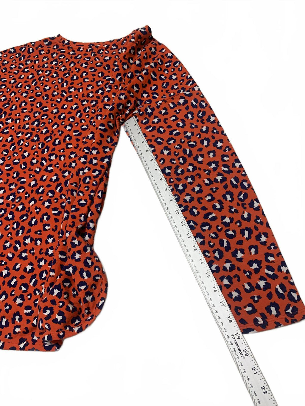 Blusa Cabana de Crown &amp; Ivy con estampado de leopardo en rojo y azul de manga larga para mujer, talla XL