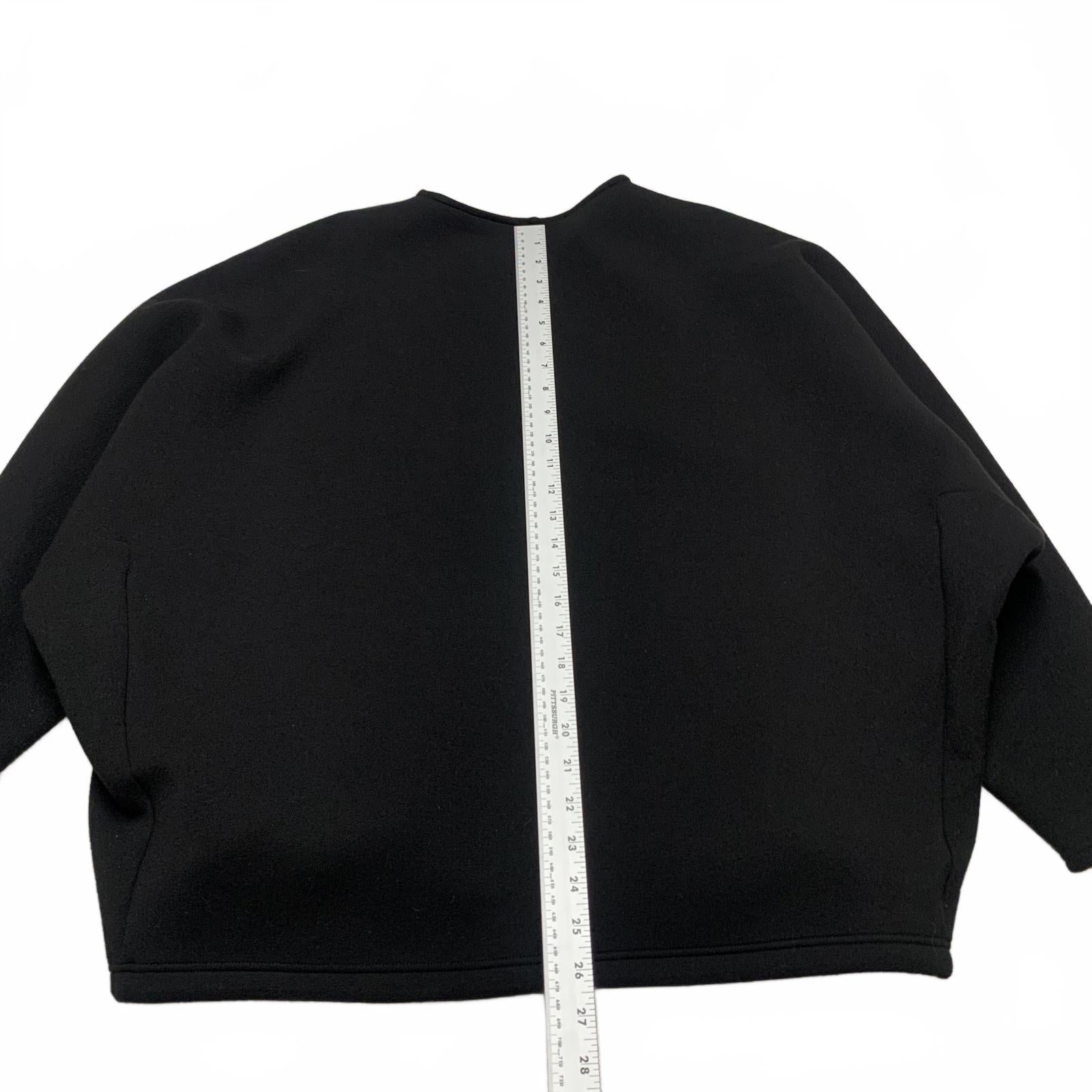 Sudadera corta negra extragrande para mujer de Zara