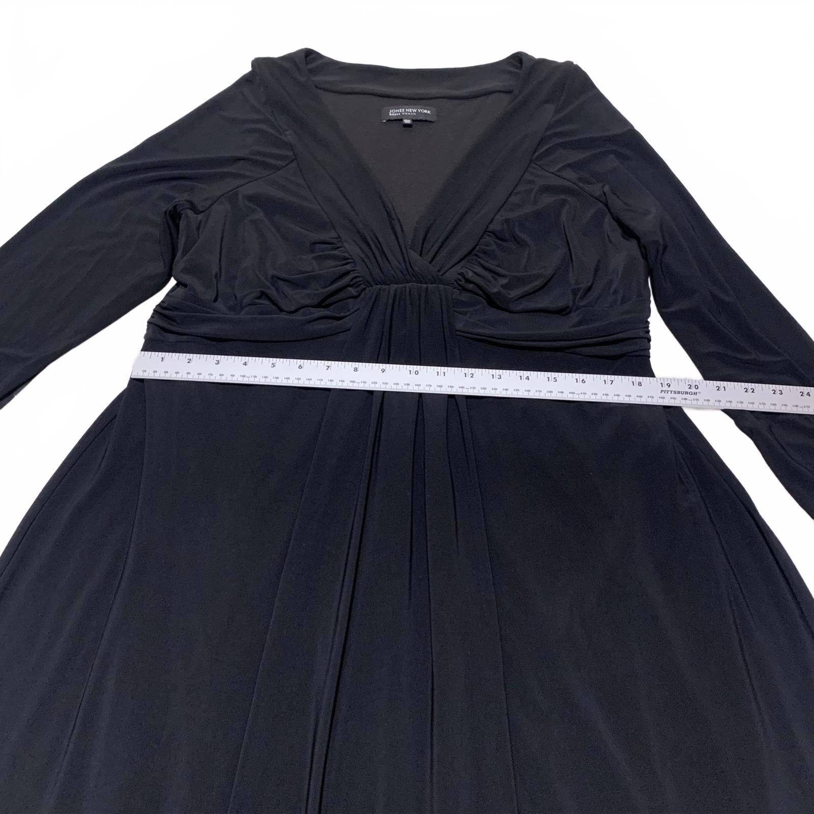 Jones New York Women's Size 18W Black Long  V-Necks Sleeve Dress Formal