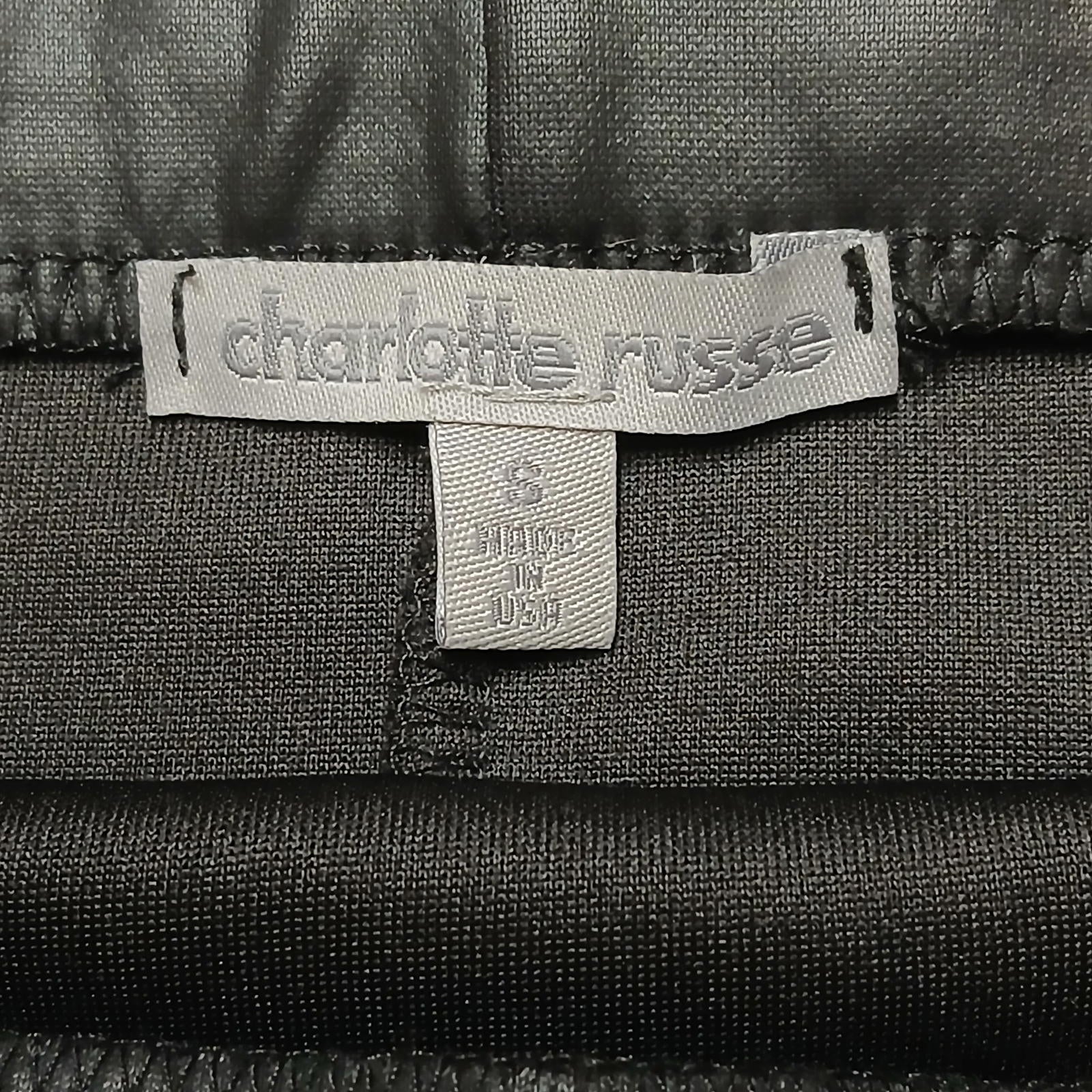 Falda tubo pequeña de piel sintética negra para mujer de Charlotte Russe