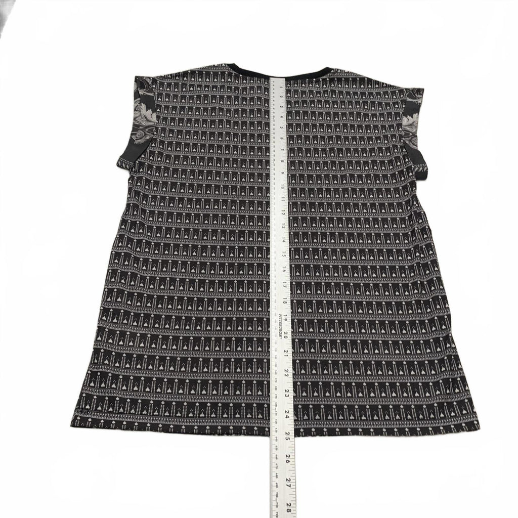 Camiseta negra Adidas talla S con diseño de logotipo gráfico de plumas de cachemira