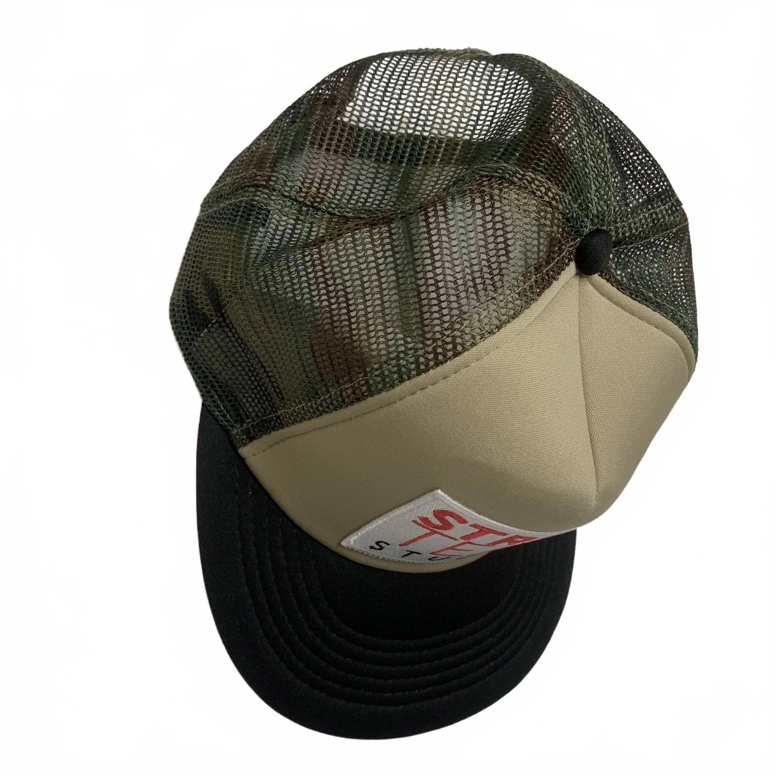 Gorra de camionero DISTRICT Street Team Studios para hombre, color verde camuflaje