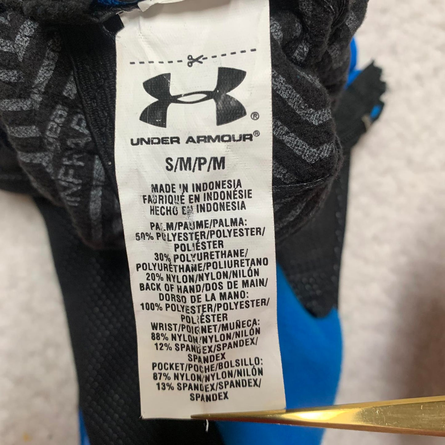Under Armour Unisex Small/Medium Black Blue Performance Gloves