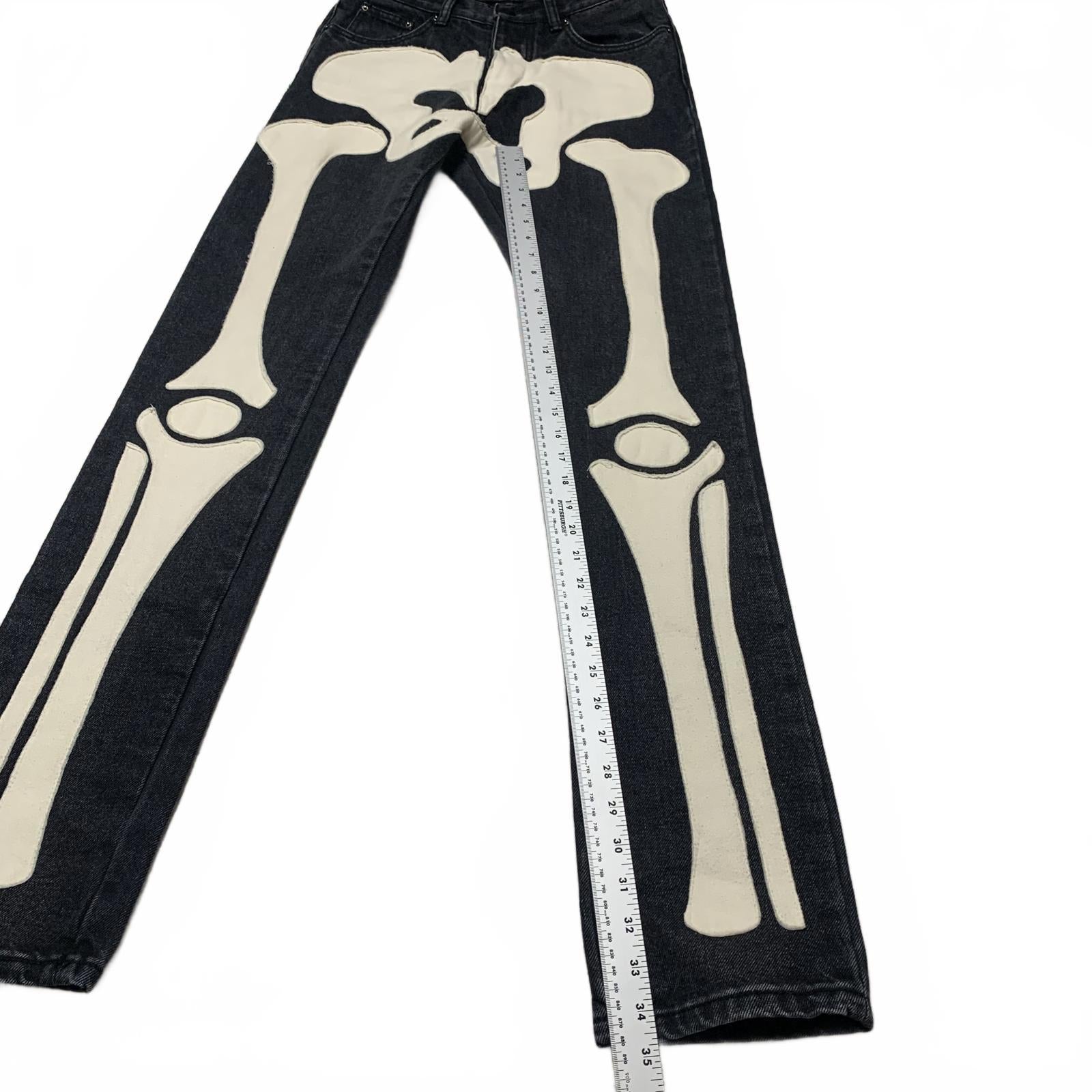 Vaqueros negros con estampado de calavera para hombre MNML, talla 28