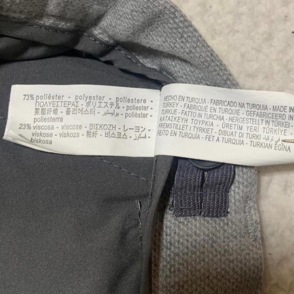 Pantalones rectos grises para niño Zara, talla 11-12, color pavo, ancho 24 x 25 L