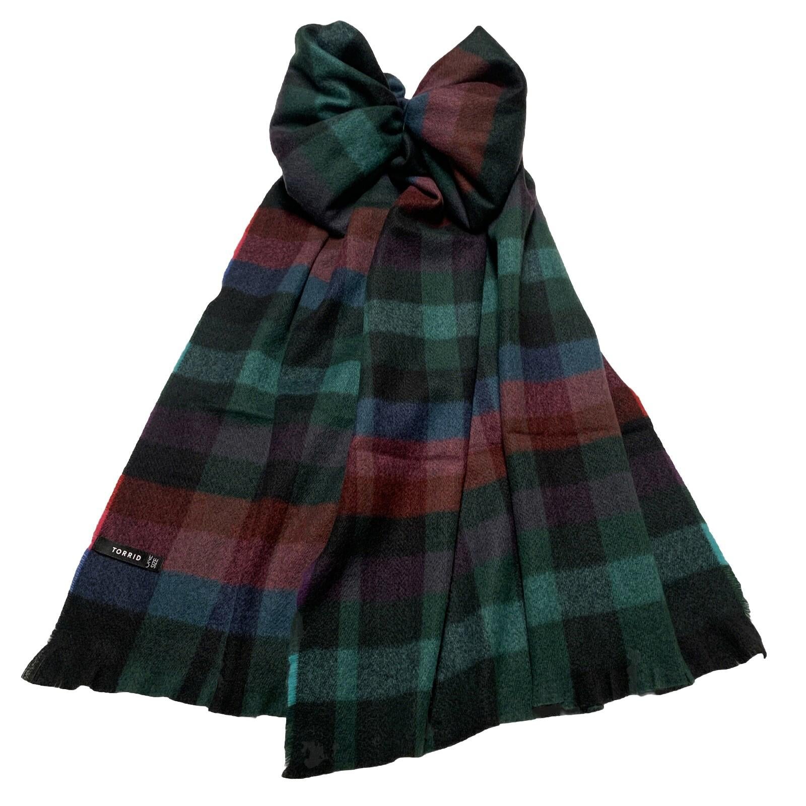 Bufanda chal manta de franela a cuadros multicolor Torrid con ribete de flecos, talla única