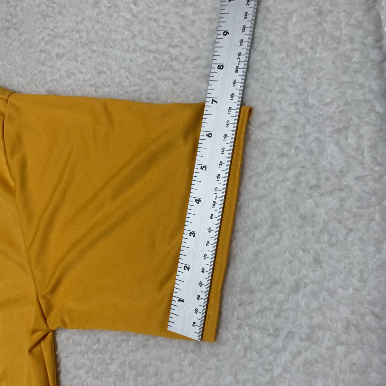 Camiseta de capitán de hockey del Distrito 5, amarilla, talla grande, para hombre de Port &amp; Company