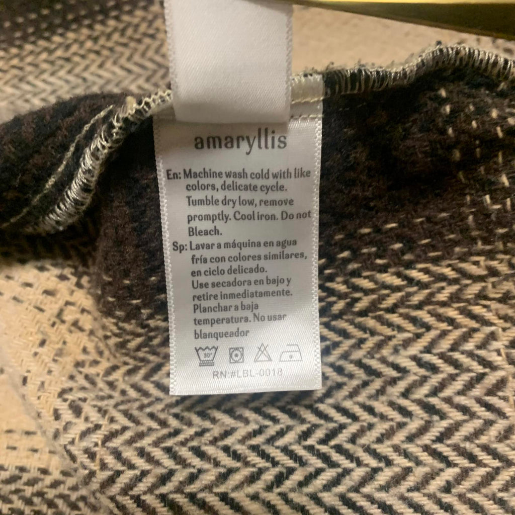 Amaryllis XS Beige Brown Plaid Button-Up Jacket  Cozy Fall Layering Piece