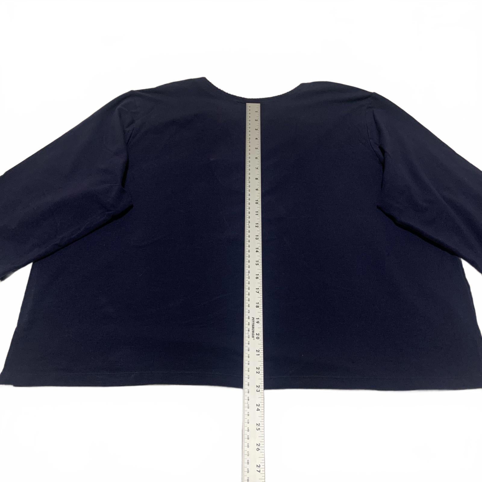 Blusa azul marino para mujer de Denim &amp; Company, talla 3X, con detalles bordados