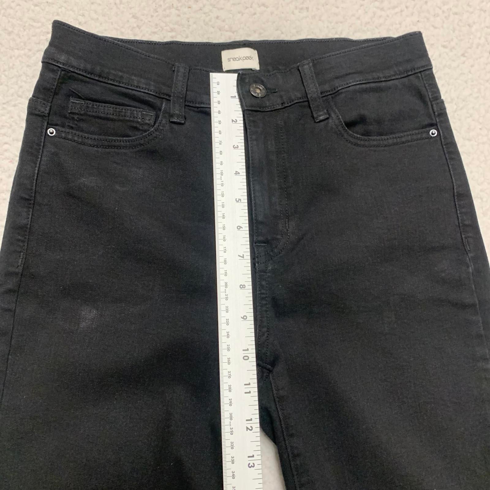 Adelanto de los jeans con cordones laterales lavados en negro, talla 7 para jóvenes, 27.5 x 27
