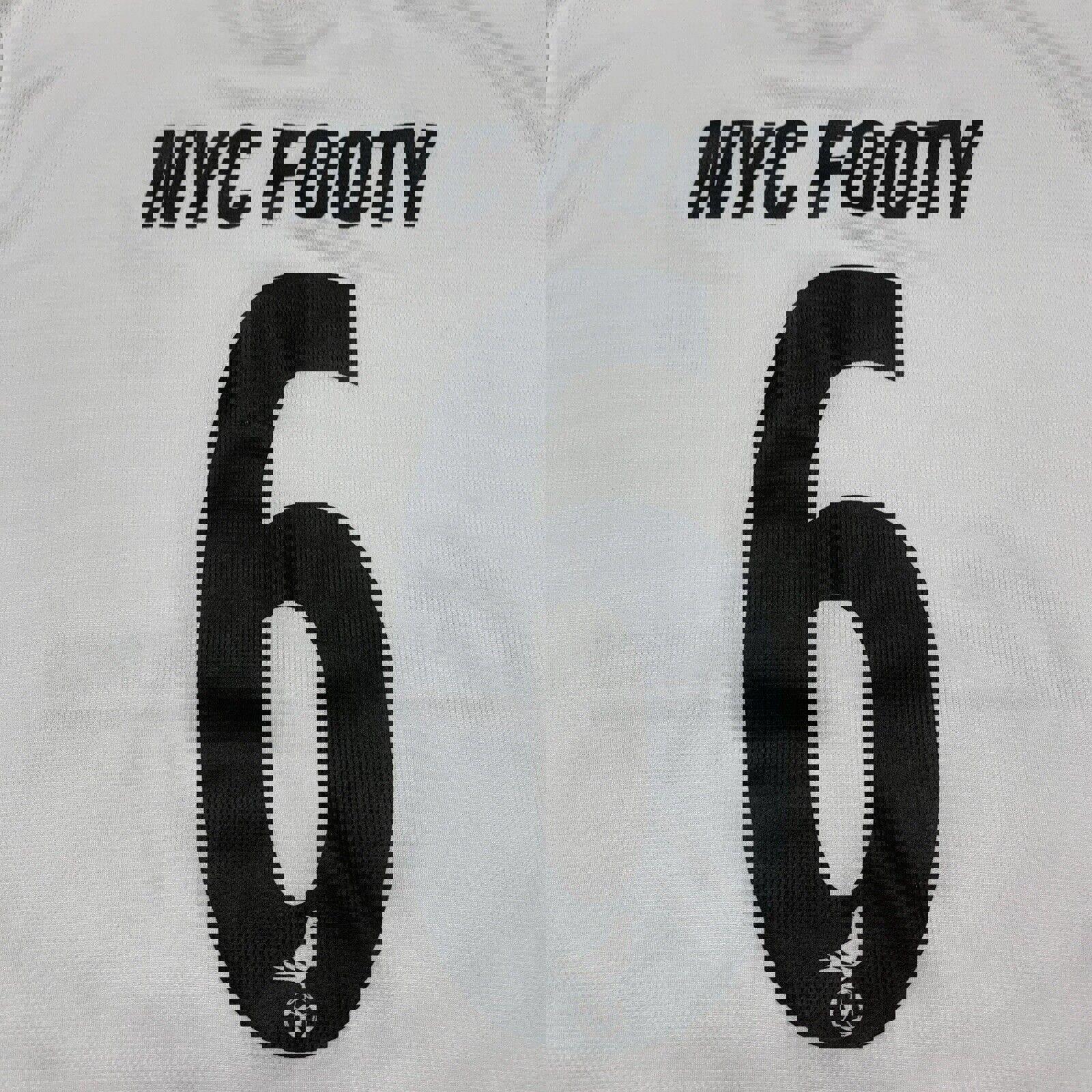 Camiseta de fútbol Umbro NYC Footy para hombre, talla mediana, color blanco, poliéster, ropa deportiva