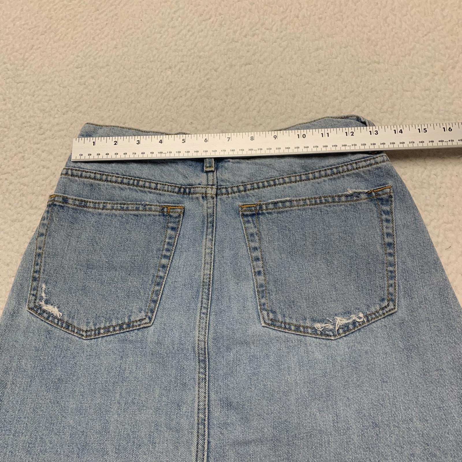 Falda vaquera desgastada azul claro para mujer de Zara, talla M, con detalles de cuentas de perla