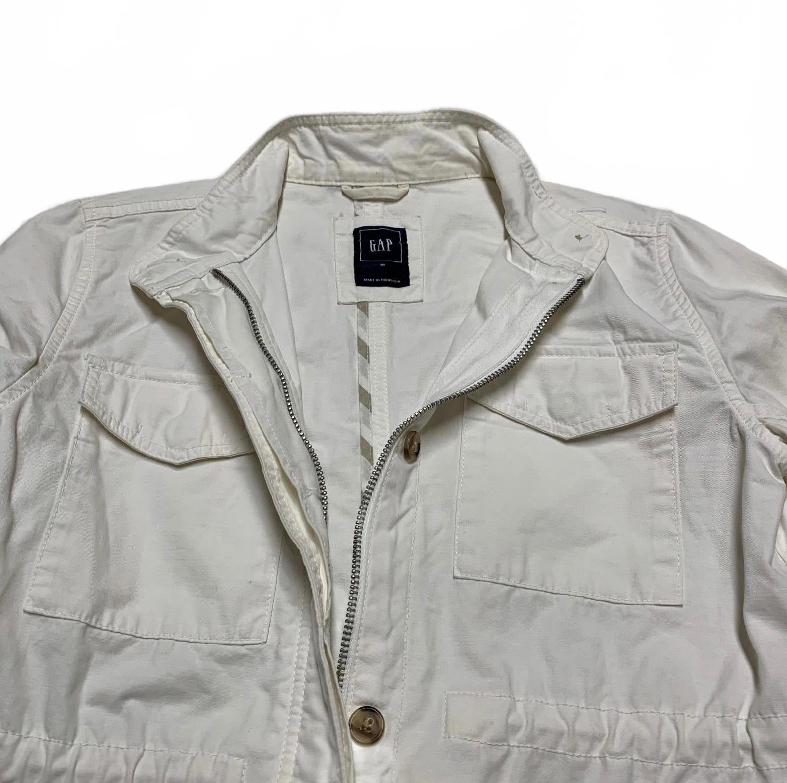 Chaqueta utilitaria ligera de algodón color blanco roto para mujer de GAP, talla mediana